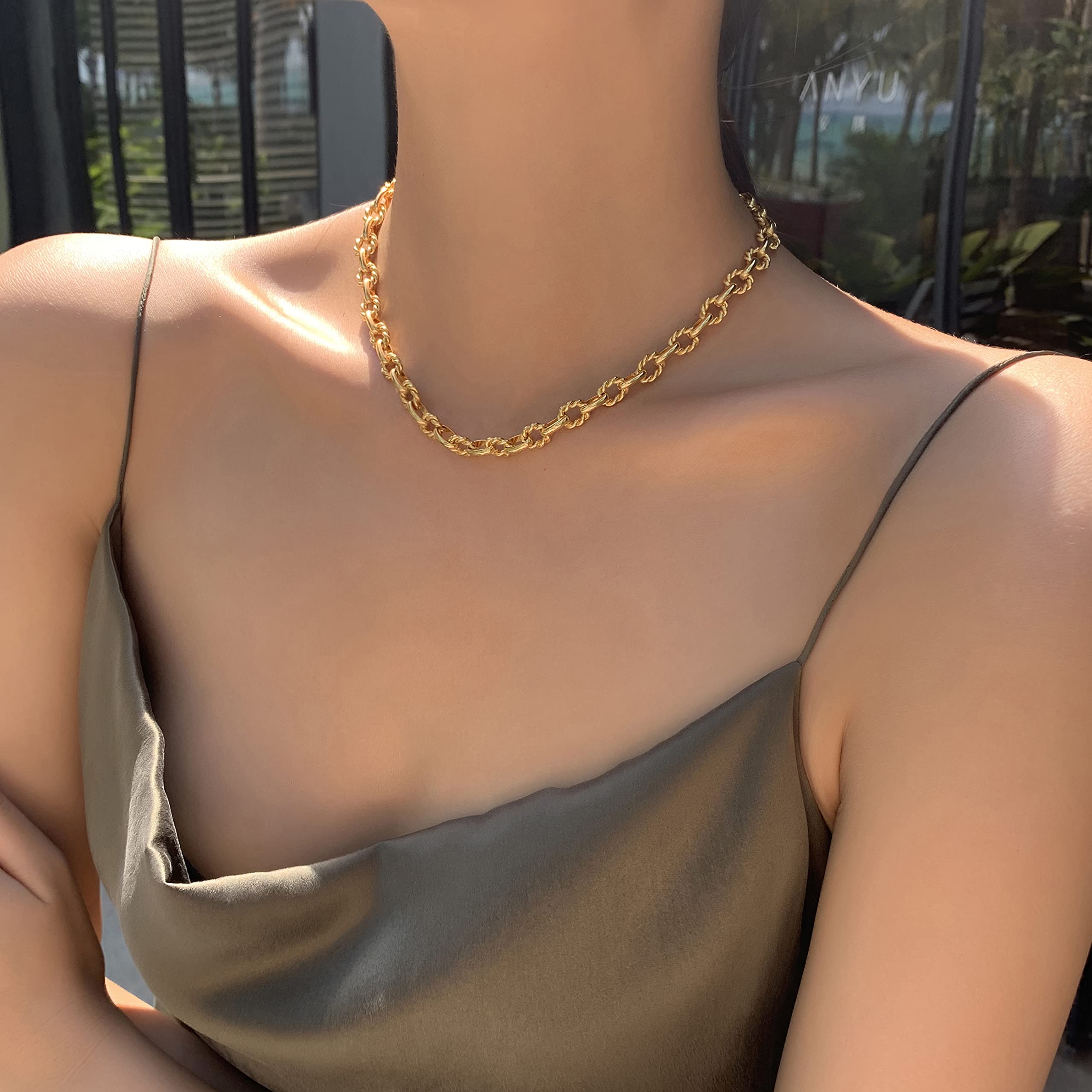 BAMERAL Chunky Gold Chain Necklace for Women 18K Gold Plated Twisted Oval Link Chain Choker Toggle Clasp Necklace for Women Jewelry