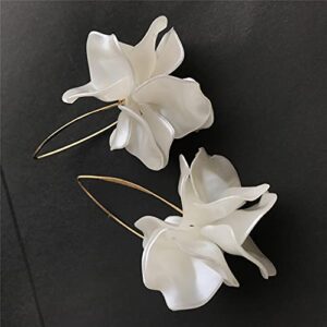 D.Rosse Boho Rose Petal Dangle Resin Earrings - Long Drop Acrylic Tiered Flower Earrings - Statement Exaggerated Floral Tassel Earrings for Women (Pearl White)