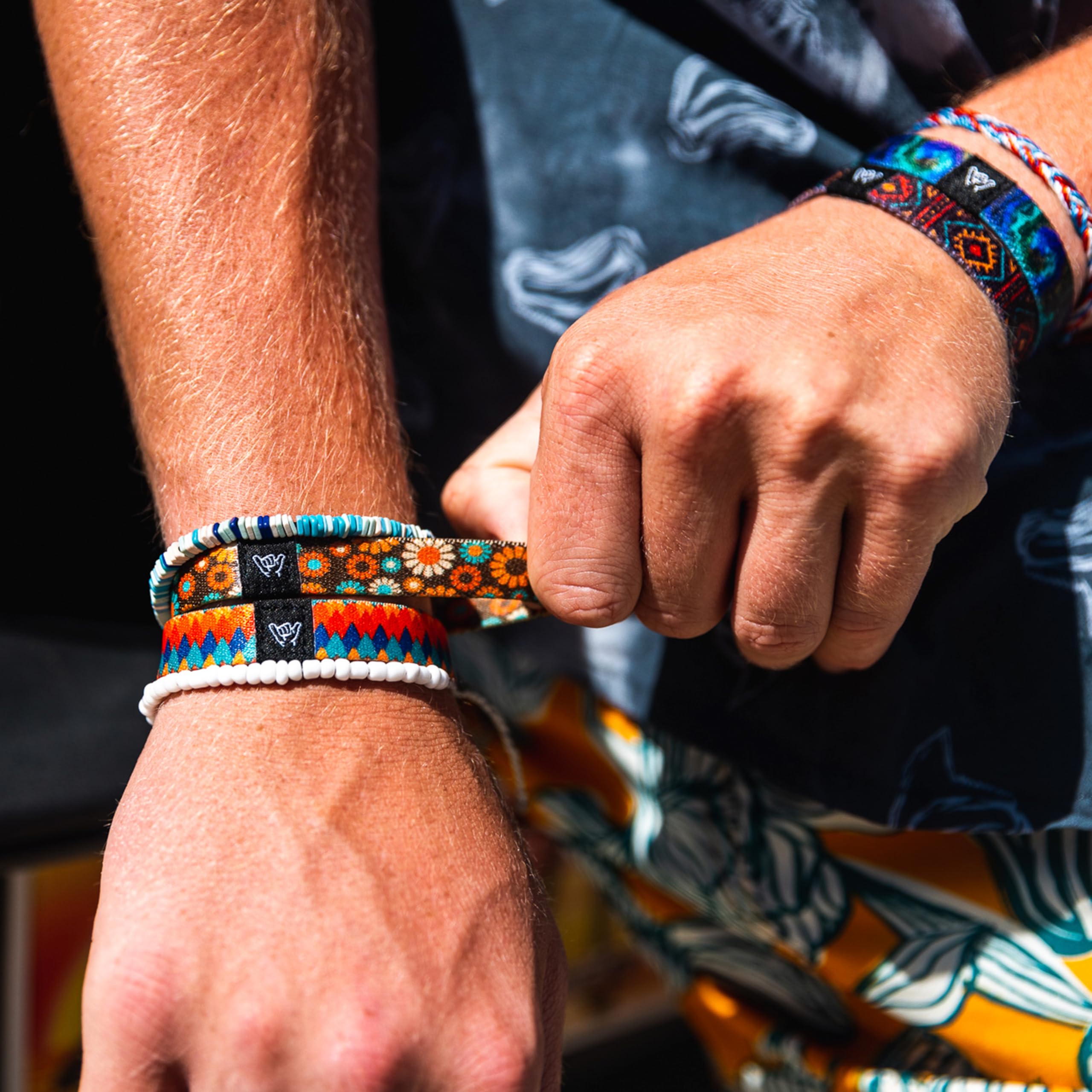 Hang Loose Bands - Southwestern Bracelet for Men, Women & Teens - Comfy Tribal Print and Boho - Western Style Reversible Wristband - Graphite Gear | Small: 6.5" (most common fitting size)