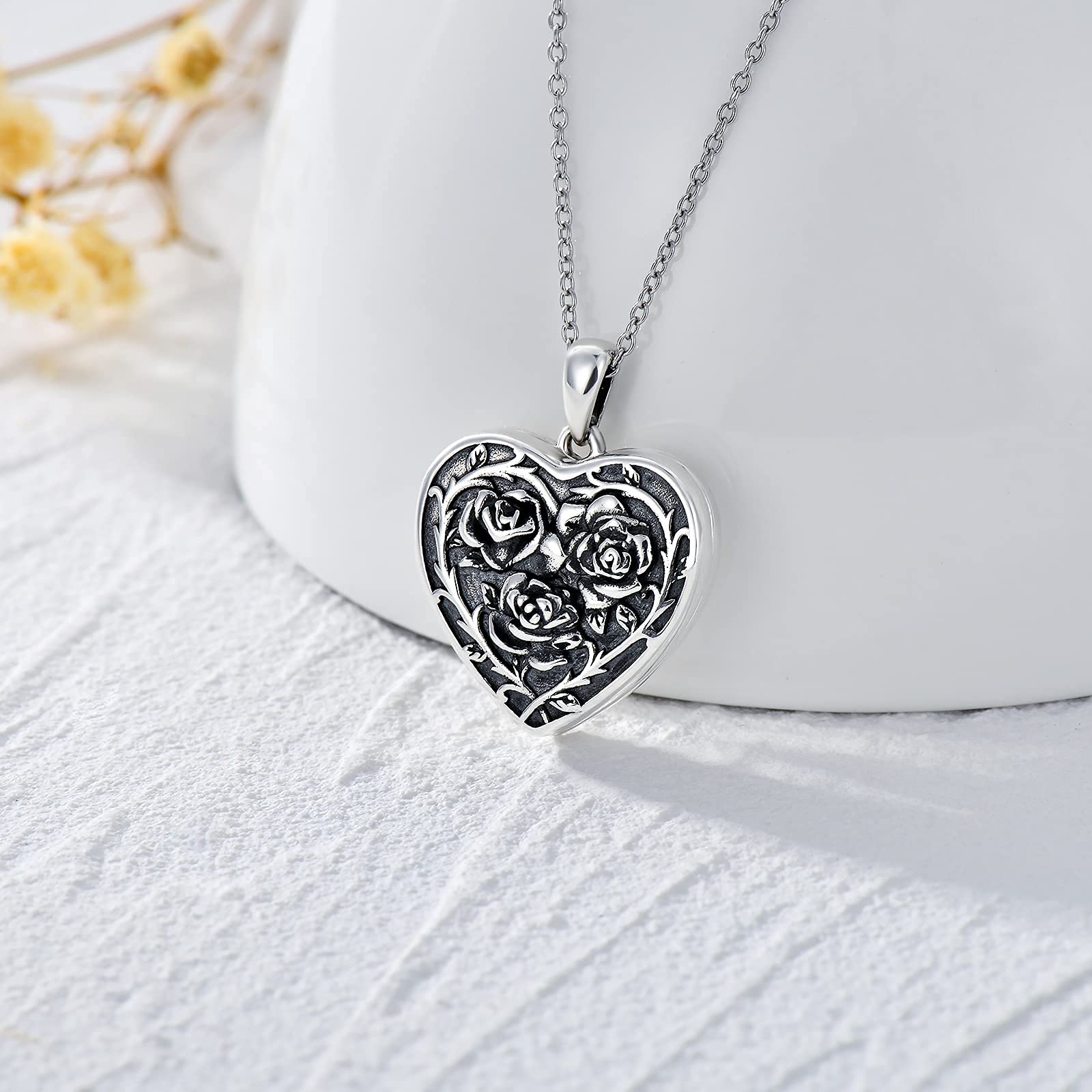 Dorunmo Rose Heart Locket Necklace that Hold 2 Photos 925 Sterling Silver Personalized Customized Rose Picture Locket Pendant Heart Locket Necklace for Women Mom