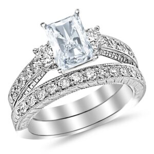 Platinum 4 Carat LAB GROWN IGI CERTIFIED DIAMOND Three Stone Vintage With Milgrain & Filigree Bridal Set with Wedding Band & Radiant Cut Diamond Engagement Ring (D-E Color VS1-VS2 Clarity 3 Ct Center)