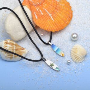 Lauren-Spencer Ocean Wave Surfboard Necklace for Women Men Surfer Necklace Stainless Steel Surfboard Pendant Beach Necklaces Surfer Gifts Jewelry for Women Men Surf Necklace (Starfish and Conch)