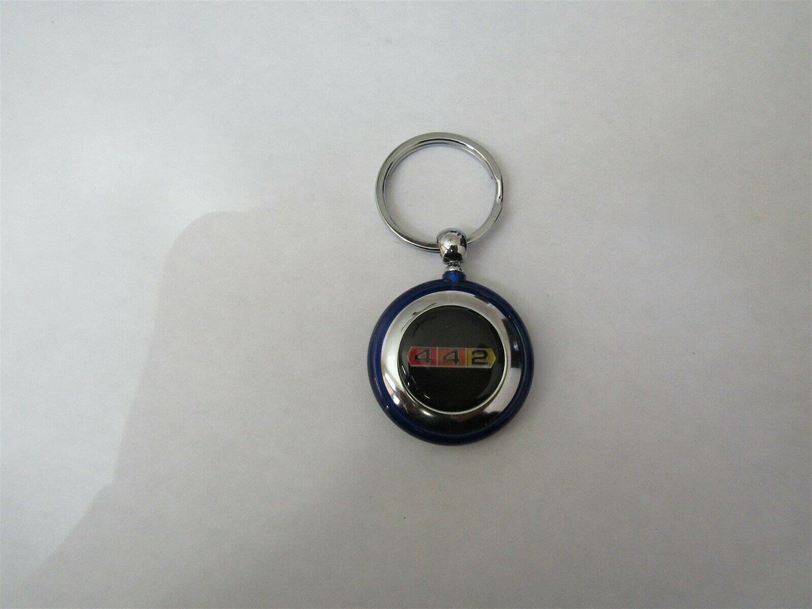 1965 1966 1967 1968 OLDS 442 4-4-2 TRI COLOR LOGO ROUND PLASTIC KEYCHAIN - BLUE