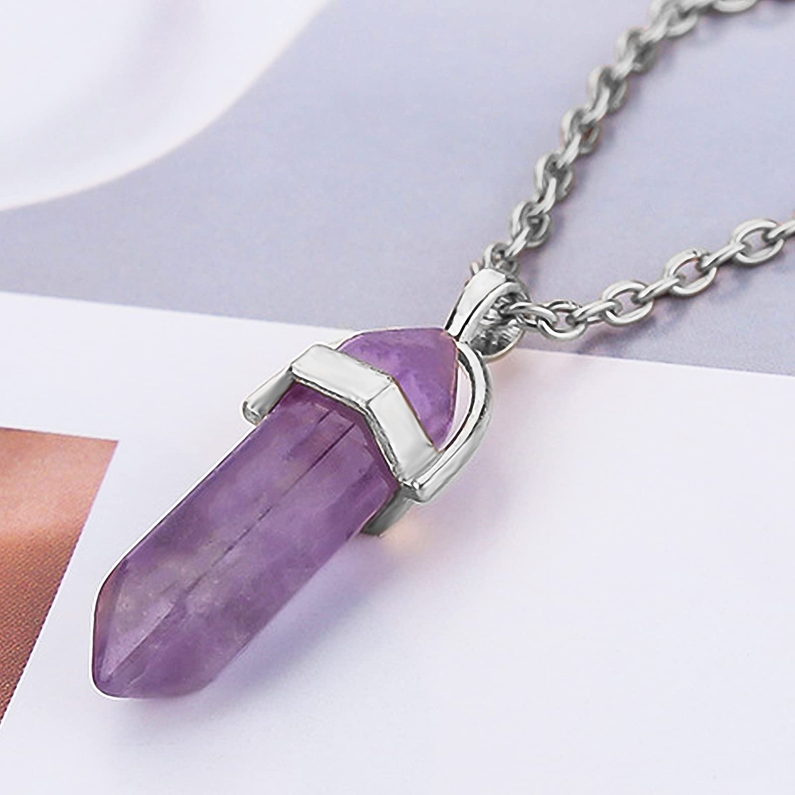 MJartoria Crystal Necklace for Women Healing Crystal Chakra Pendant Energy Crystal Amethyst Rose Quartz Carnelian Layered Necklaces Set Gothic Crystal Jewelry