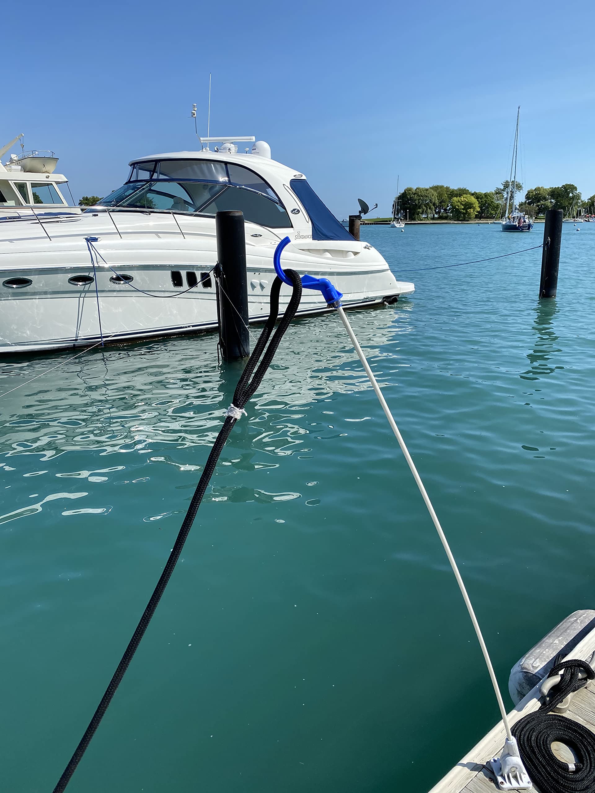 Line Caddy Docksider, White, Blue, Arm is approximately 6′ long