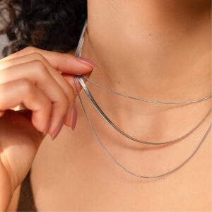 Léwind Gold/Silver Layered Necklaces for Women, Dainty 18K Gold Plated Choker Necklaces for Women Trendy Layering Herringbone Box Snake Paperclip Chain Fashion Jewelry Set