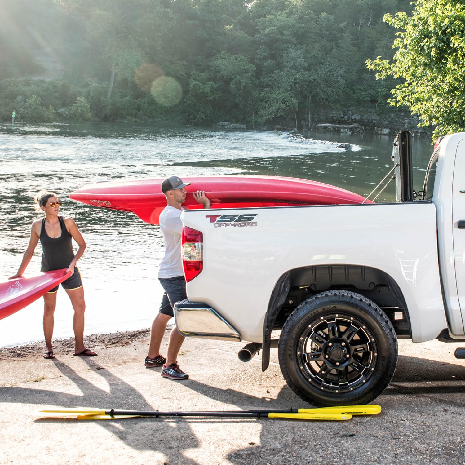 UnderCover Flex Hard Folding Truck Bed Tonneau Cover | FX21032 | Fits 2022 - 2023 Ford Maverick 4' 6" Bed (54.4")