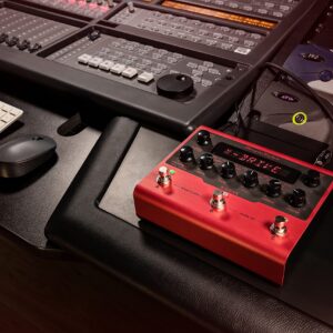 IK Multimedia AmpliTube X-DRIVE Distortion pedal, All-time distortion, overdrive, fuzz, compressor and more with onboard cabinet emulation