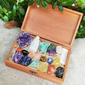 Aovila Premium Crystals and Healing Stones Gift Set in Wooden Box - Chakra Stones Healing Crystals Set for Beginners, Natural Healing Crystals and Stones - Valentines Day Crystal Gifts for Her Women