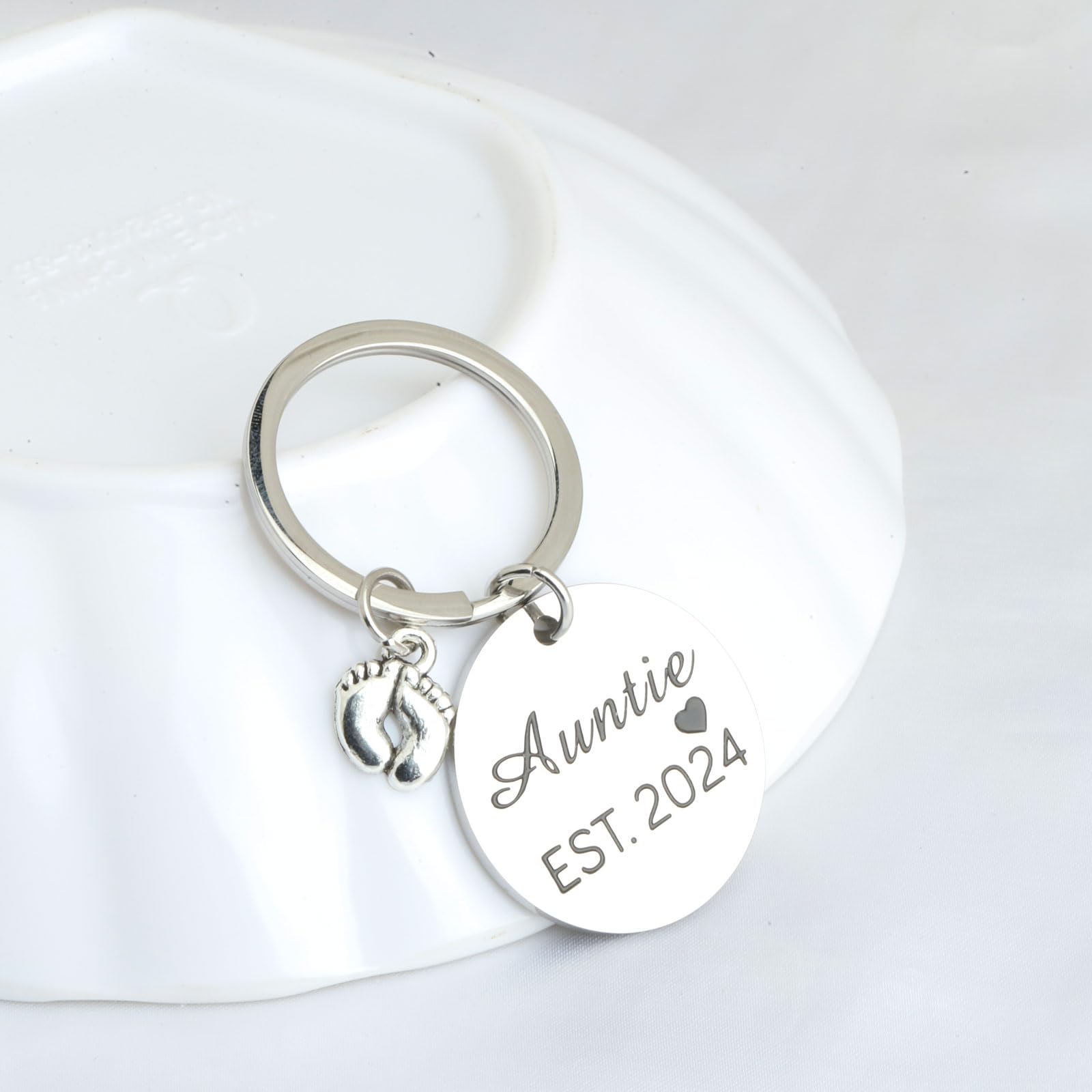 BNQL New Auntie Gifts Keychain Auntie EST 2024 Keychain Auntie Jewelry Gifts for New Auntie First Time Auntie Gifts (Auntie EST.2024)