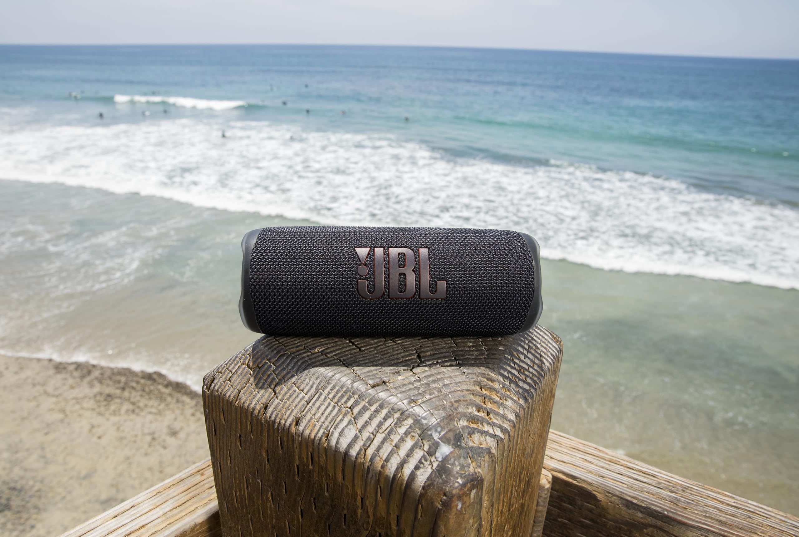 JBL Flip 6 - Portable Bluetooth Speaker, powerful sound and deep bass, IPX7 waterproof, 12 hours of playtime, JBL PartyBoost for multiple speaker pairing for home, outdoor and travel (Grey)