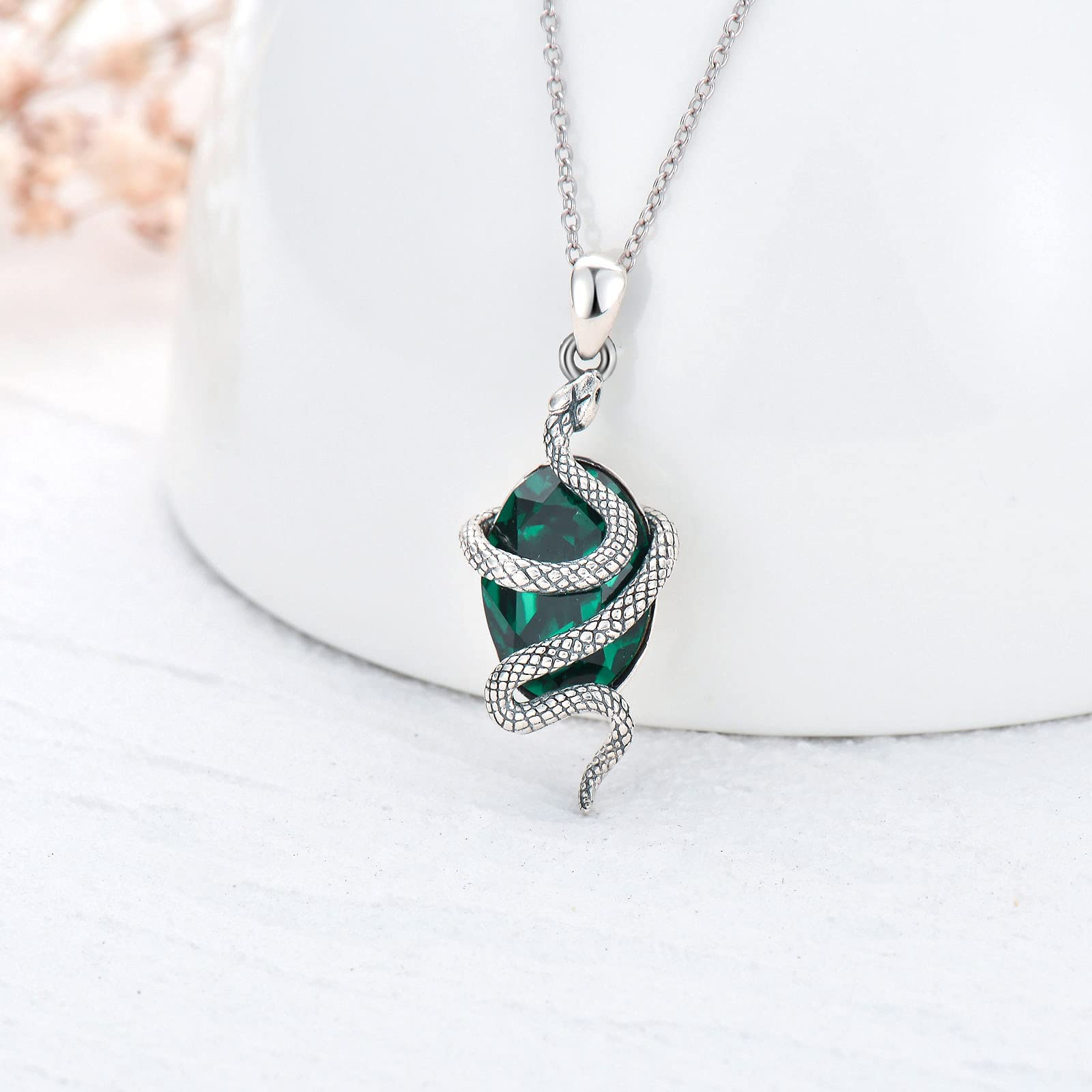 PDTJMTG Snake Necklace Sterling Silver Snake Necklace with Green Crystal Vintage Serpent Necklace Gift for Women