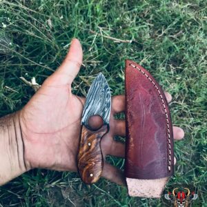 SDM Custom Handmade Hunting Knife Bush craft Knife Damascus Steel Survival Knife EDC 5'' Overall Walnut Wood With Sheath