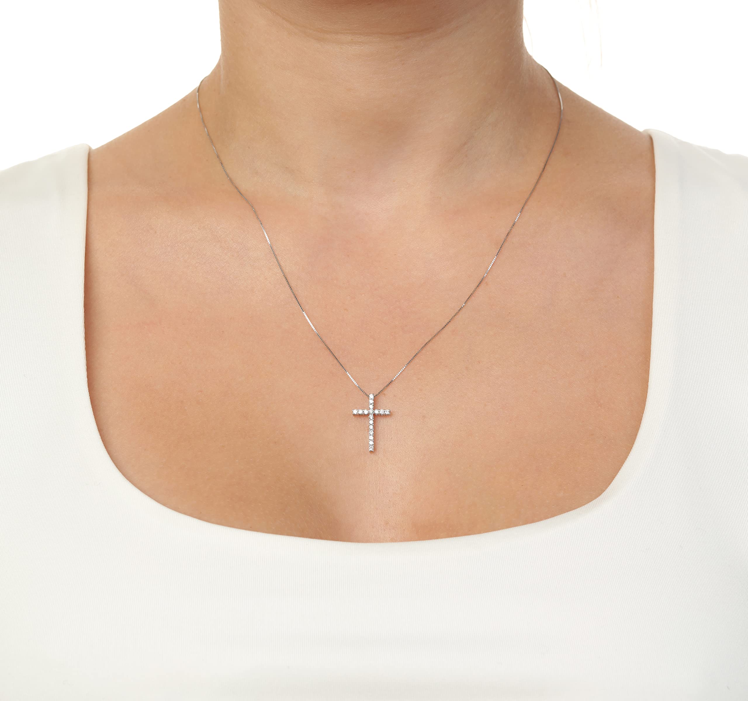 Lavari Jewelers 1/4 Carat Lab Grown Diamond Cross Pendant Necklace for Women - 10k White Gold Pendant - 18 Inch Long Chain Necklace (G-H, VS2-SI1, 0.25 cttw) Spring Ring