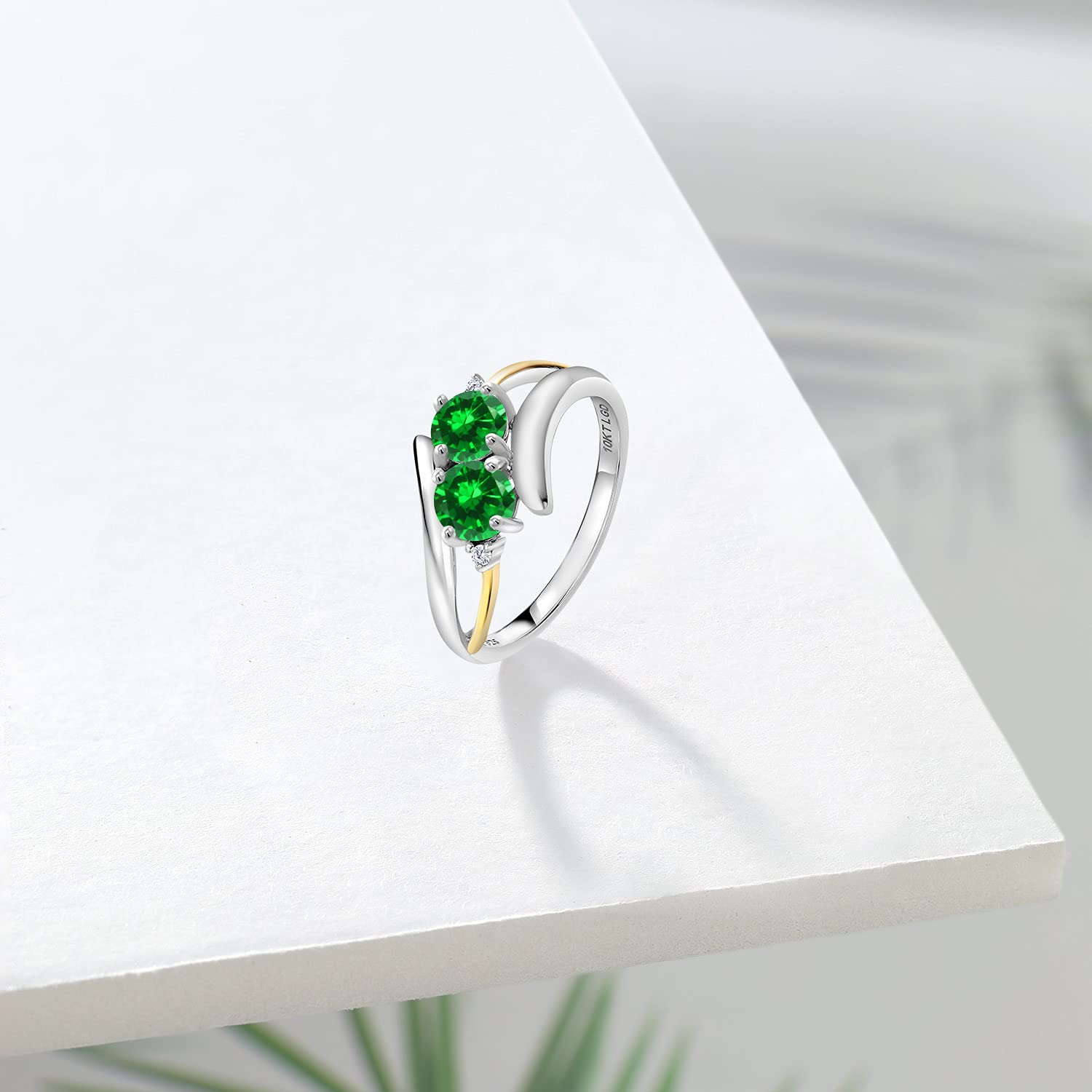 Gem Stone King 925 Sterling Silver and 10K Yellow Gold Green Created Emerald Women Ring (1.70 Cttw, Round 5MM, Available In Size 5, 6, 7, 8, 9)