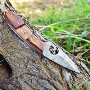 Damascus Hunting Knife - Handmade Knife, Hand Forged Fixed Blade Knife, Camping Knife & Hunting Knives - Gift Knives & Bowi Knives with Rose Wood Handle - Leather Knife Sheath