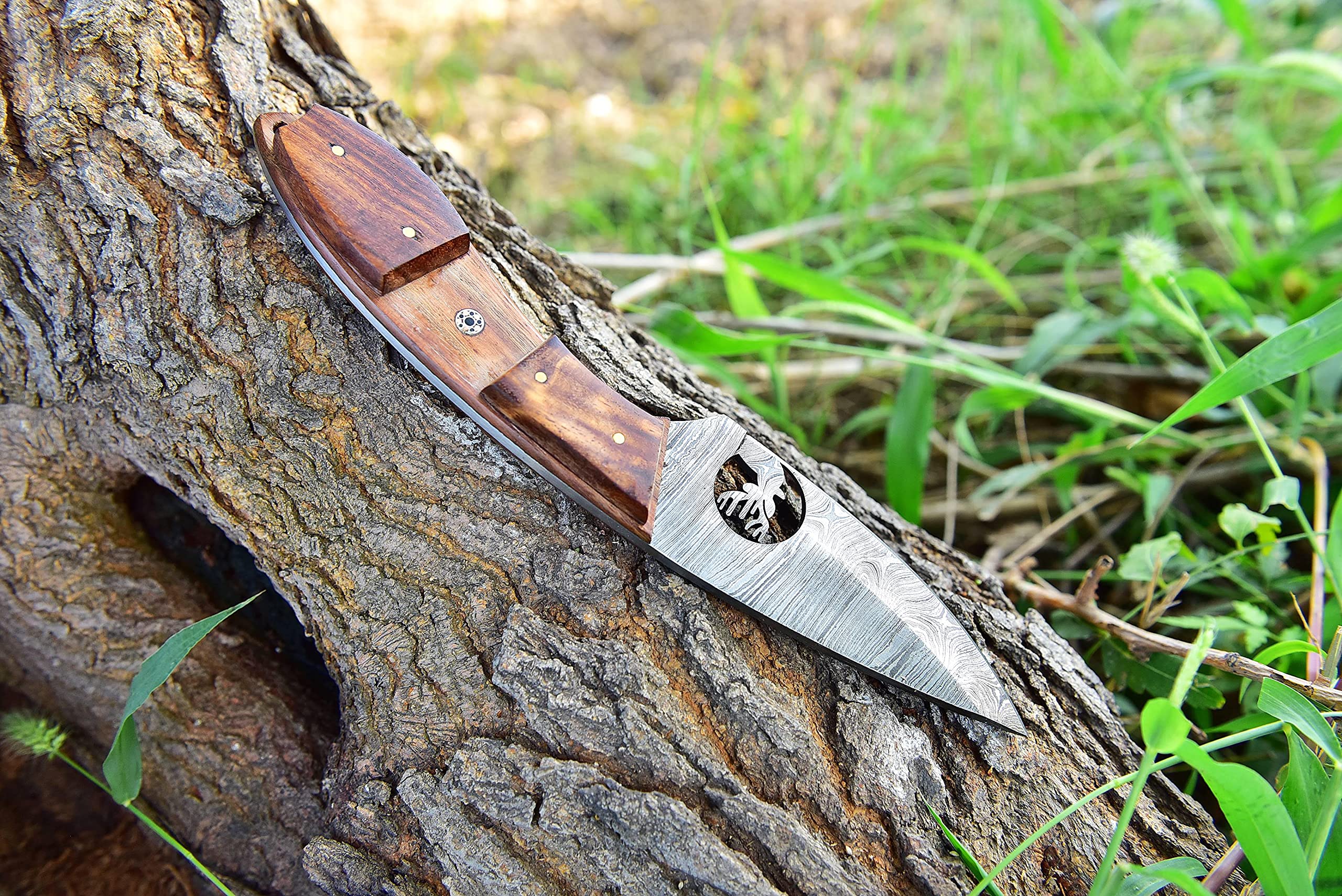 Damascus Hunting Knife - Handmade Knife, Hand Forged Fixed Blade Knife, Camping Knife & Hunting Knives - Gift Knives & Bowi Knives with Rose Wood Handle - Leather Knife Sheath