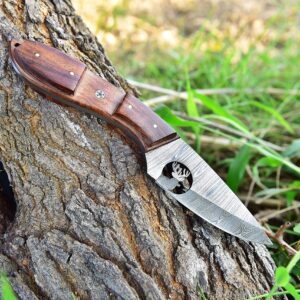 Damascus Hunting Knife - Handmade Knife, Hand Forged Fixed Blade Knife, Camping Knife & Hunting Knives - Gift Knives & Bowi Knives with Rose Wood Handle - Leather Knife Sheath