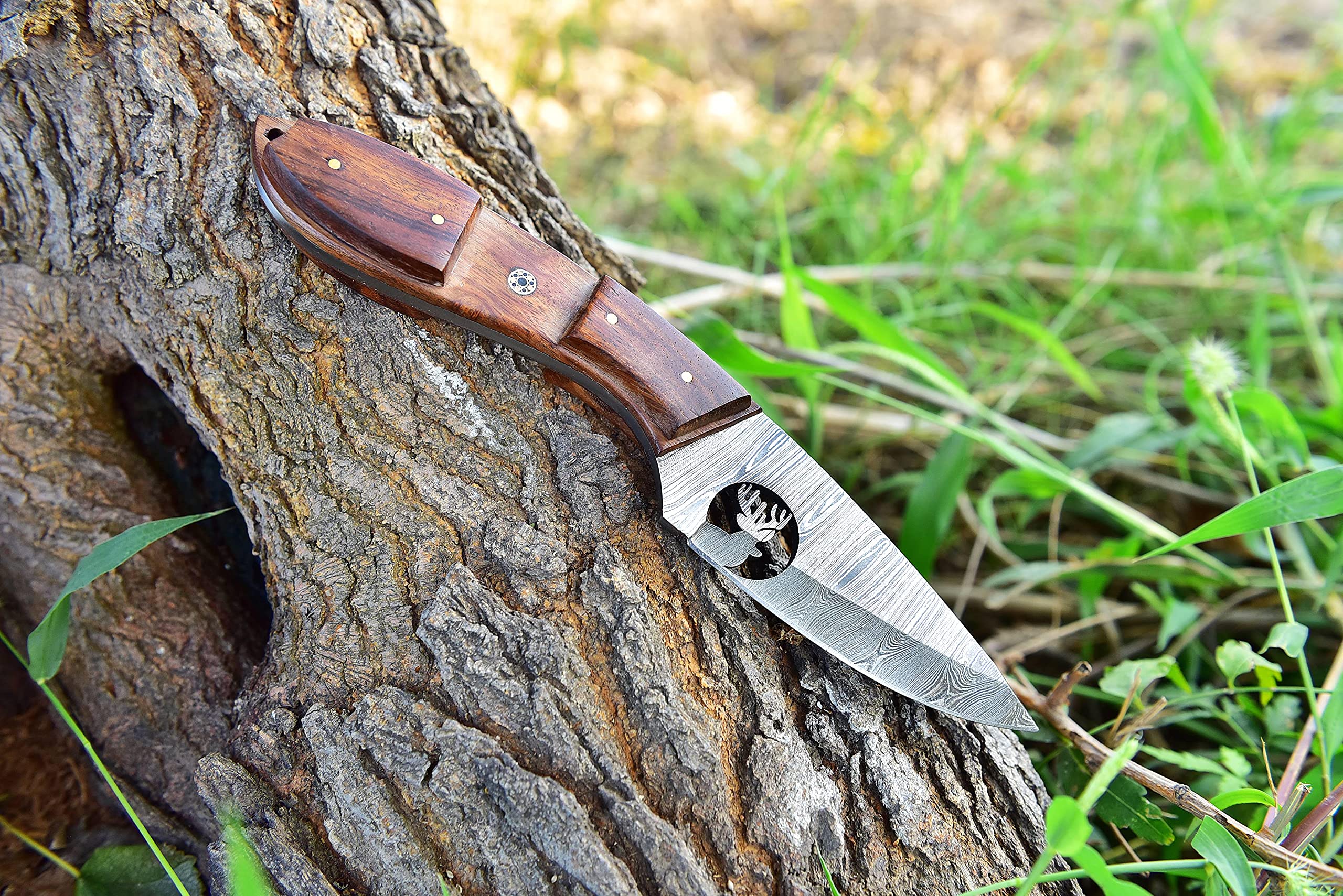 Damascus Hunting Knife - Handmade Knife, Hand Forged Fixed Blade Knife, Camping Knife & Hunting Knives - Gift Knives & Bowi Knives with Rose Wood Handle - Leather Knife Sheath