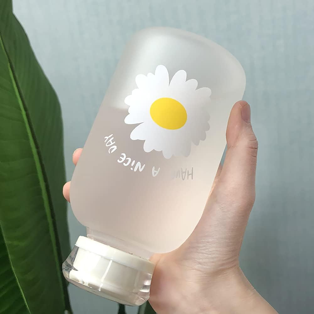 JZSMY 480ml Milk Juice Cute Water Bottle with Scale 2 Lids Little daisy Matte Portable Transparent Water Cup Glass Bottles Creative Handy Cup (Transparent 6 flowers)