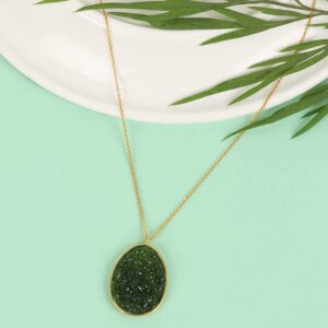 TASKD Green Moldavite Aerolite Crystal Stone Pendant Gemstone Silver Platted Moldavite Necklace Energy Meteorite Amethyst Ecko Necklace For Women Matoa Gift For Her From Him (Golden Chain)