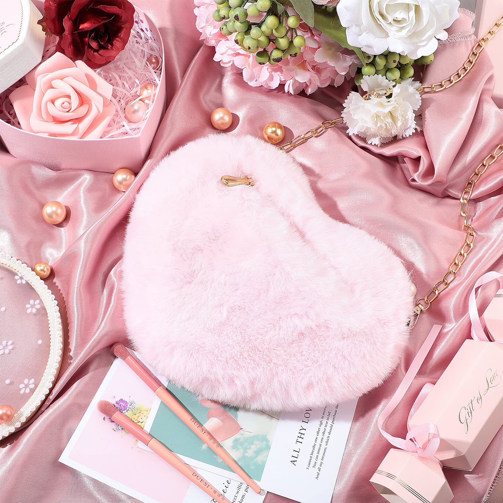 Saintrygo 2 Pcs Valentine's Day Heart Shaped Purse for Women Girls Heart Soft Fluffy Fur Shoulder Bag for Girl Gift