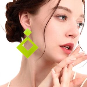 TIANHONGYAN Lightweight Unique 80s Retro Acrylic Dangle Earrings Geometric square Neon Drop Dangle Earrings for Women Party Costume Accessory (fluorescent green)