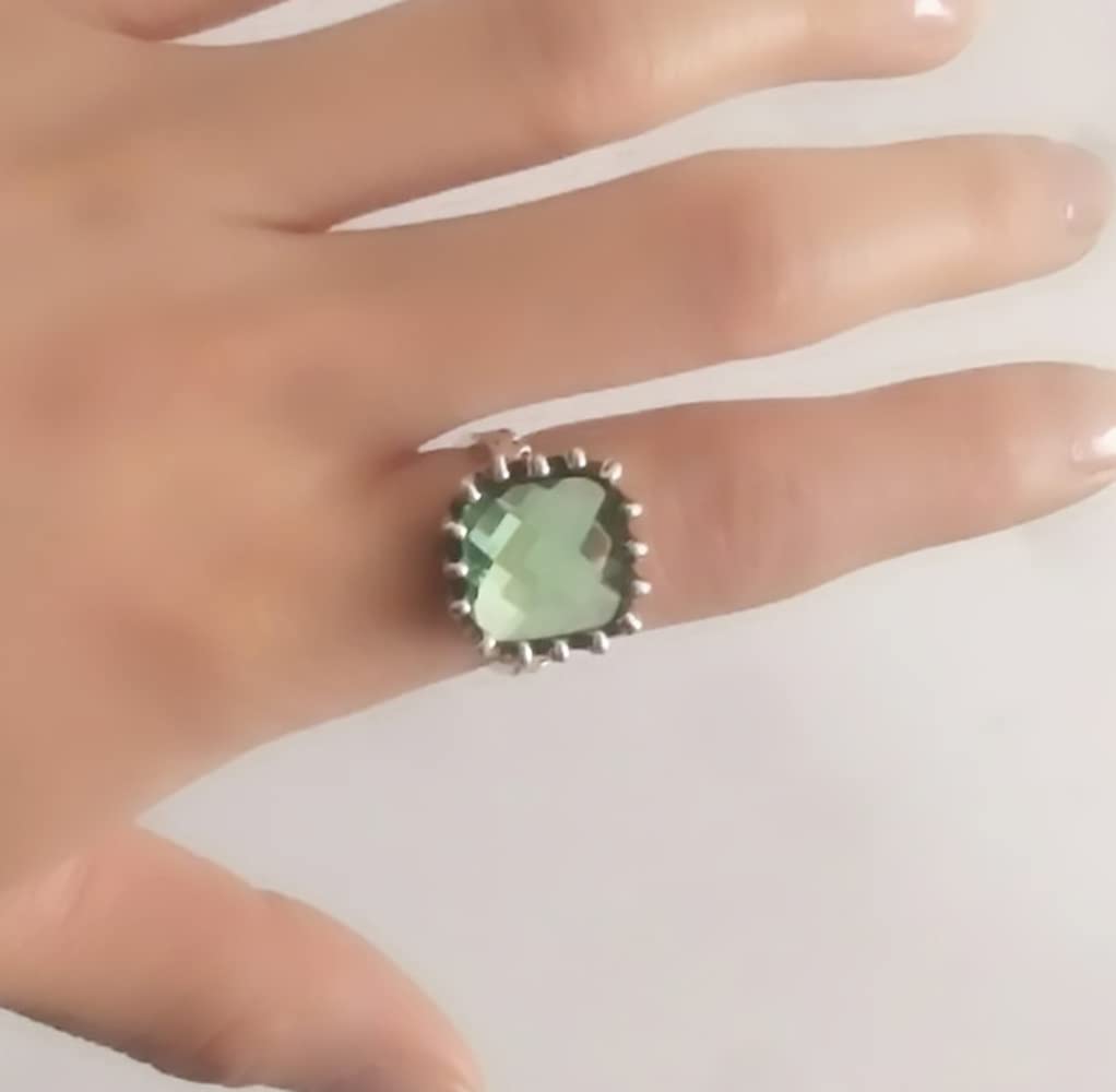 WDIYIEETN Vintage Silver Mint Green Moonstone Ring 925 Sterling Silver Retro Princess Square Cut Green Moonstone Diamond Prehnite Gemstone Wedding Engagement Ring (9)