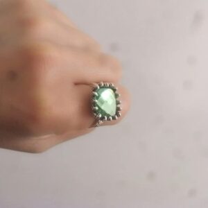 WDIYIEETN Vintage Silver Mint Green Moonstone Ring 925 Sterling Silver Retro Princess Square Cut Green Moonstone Diamond Prehnite Gemstone Wedding Engagement Ring (9)