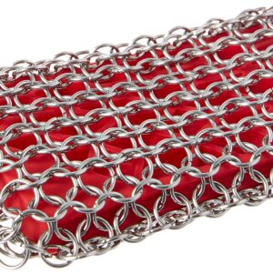 Lodge Cast Iron 8-Ounce Seasoning Spray and Lodge Chainmail Scrubbing Pad Set