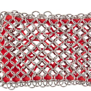 Lodge Cast Iron 8-Ounce Seasoning Spray and Lodge Chainmail Scrubbing Pad Set