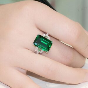 WDIYIEETN Elegant Huge Natural Solitaire Emerald Cocktail Ring 925 Sterling Silver Shiny Princess Cut Square Emerald CZ Crystal Diamond Wedding Ring for Women (8)