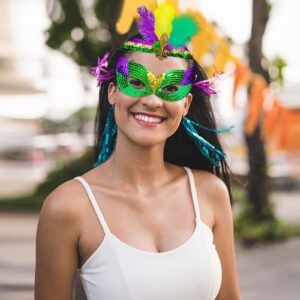 2PCS Mardi Gras Feathers Headband Purple Yellow Green Feather Headband Mardi Gras Sequin Mask Carnival Headband for New Orleans 1920s Carnival Parade Tea Party Halloween Fleur De Lis Hair Band