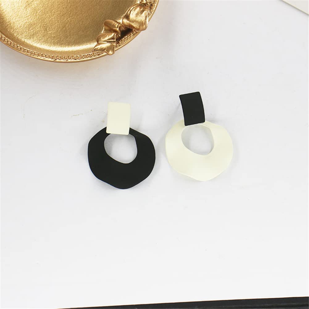 MIGUO STORE Unique Charm Black White Contrast Asymmetric Geometric Circle Earrings Personalized Fashion Hollow Sparkly Earrings for Women Gift (Black White Earrings)