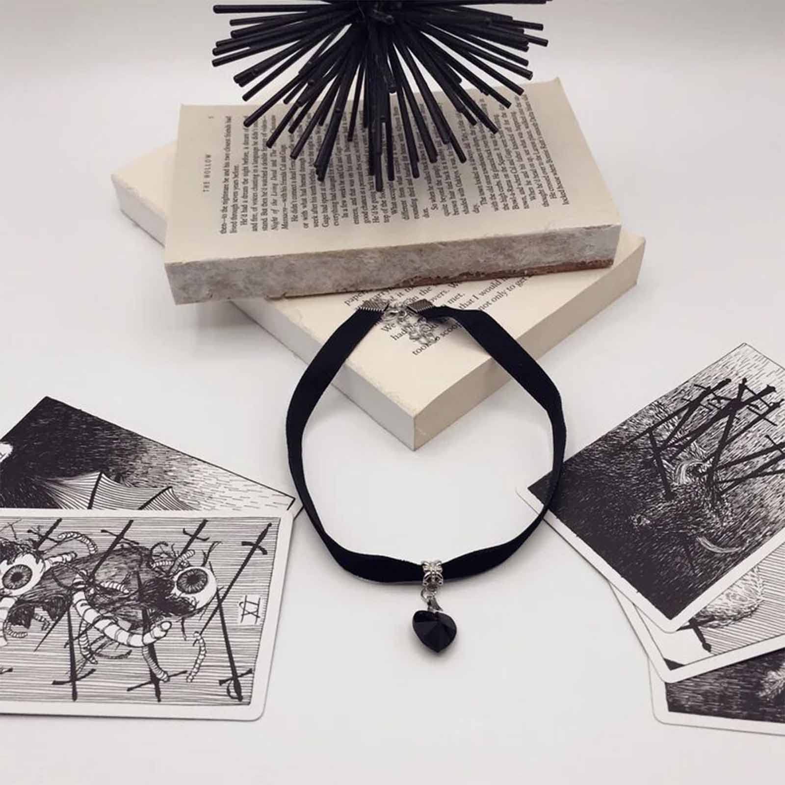 Yheakne Punk Black Velvet Choker Necklace Love Heart Pendant Necklace Vintage Black Satin Choker Necklace Gothic Retro Leather Collar Necklace Chain Jewelry for Women and Girls Prom Party Gifts