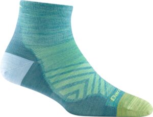 darn tough women's 1/4 ultra-lightweight run sock (style 1044) - aqua, medium