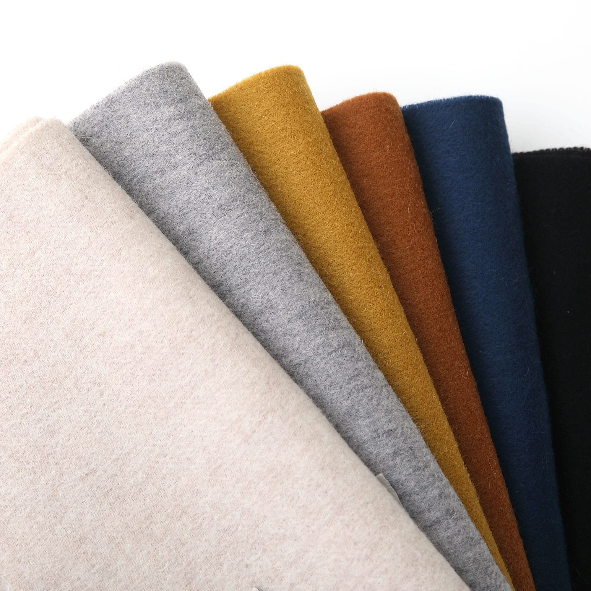 linişte 100% Pure Wool Scarf - Men and Women Winter Warm Soft Luxurious Solid Colors Gift Box Black