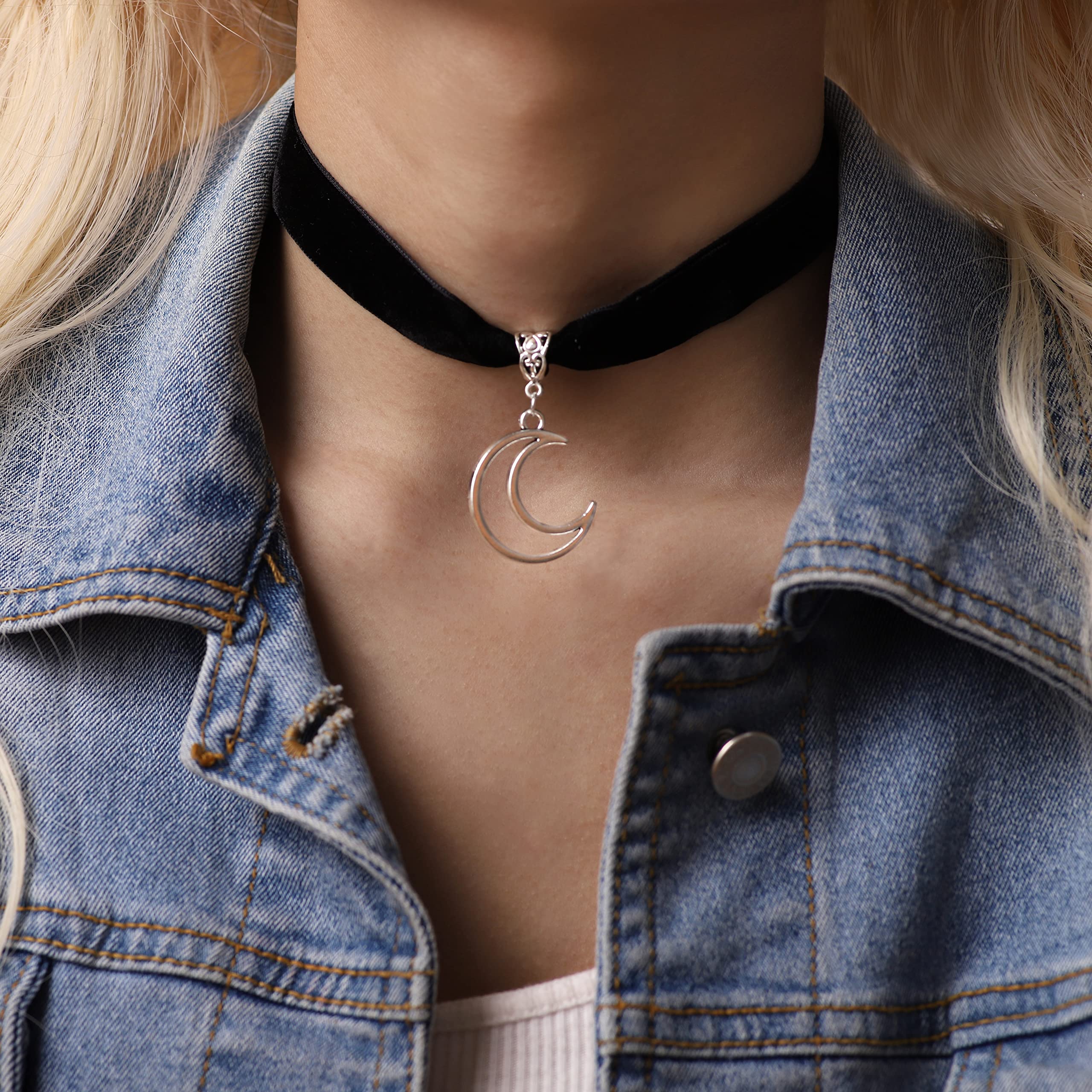 Sacina Gothic Crescent Moon Choker Necklace, Moon Sun Pendant, Goth Gift for Women, Christmas Gift for Women (S- Moon Choker)