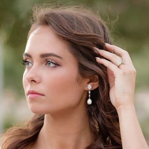 AW BRIDAL Cubic Zirconia Wedding Earrings Pearl Bridal Dangle Earrings for Wedding Stud Earrings Rhinestone Bridesmaid Earrings (Silver)