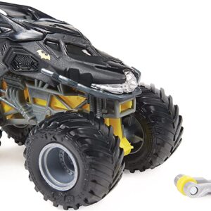 Monster Jam 2021 Spin Master 1:64 Diecast Monster Truck with Wheelie Bar: Heroes and Villains Batman