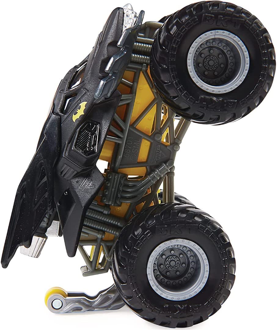 Monster Jam 2021 Spin Master 1:64 Diecast Monster Truck with Wheelie Bar: Heroes and Villains Batman