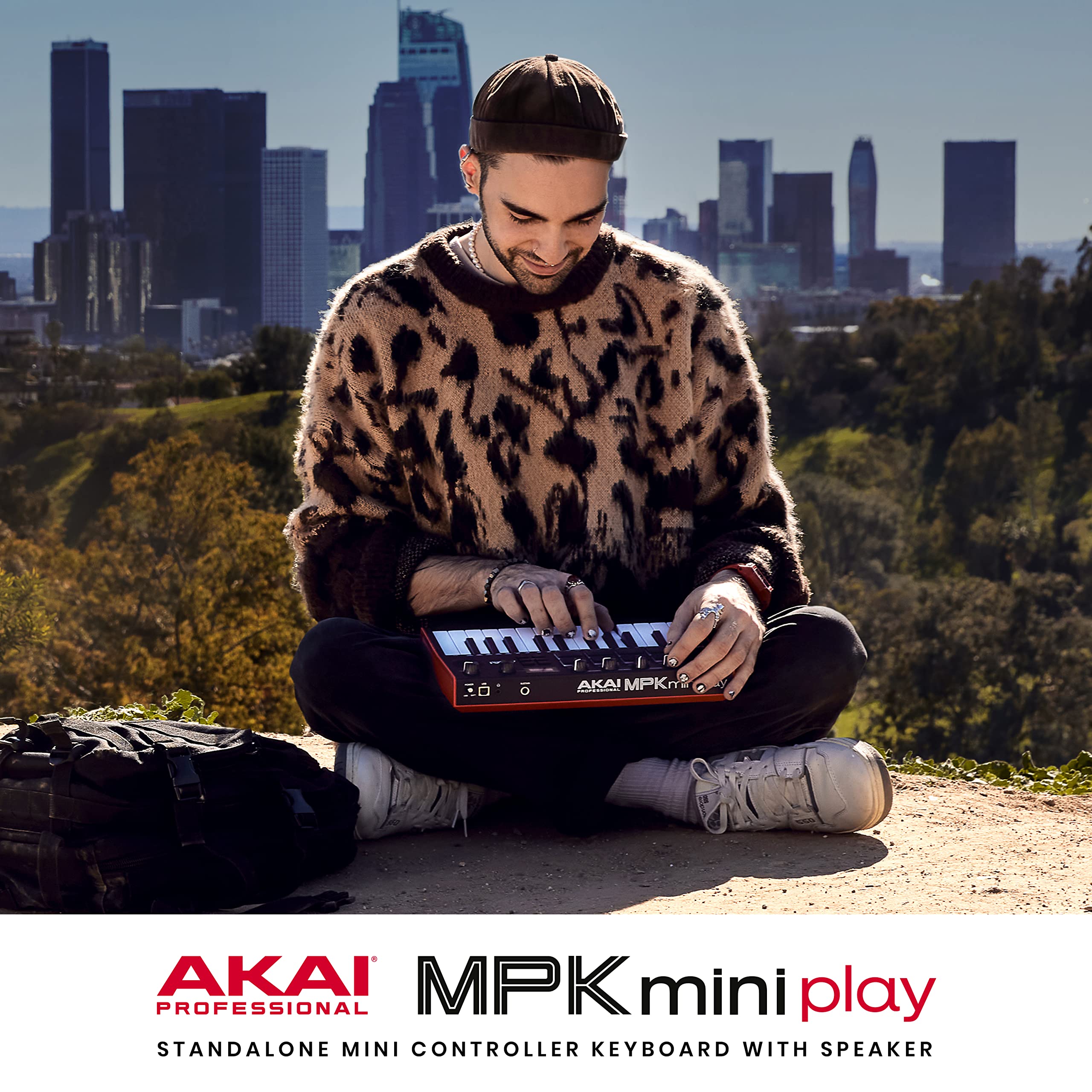 AKAI Professional MPK Mini Play MK3 - MIDI Keyboard Controller with Built in Speaker and Sounds Plus Dynamic Keybed, MPC Pads and Software Suite