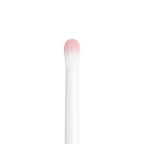 wet n wild Eye Crease Brush,Flawless Tapered Blending, Soft Synthetic Fibers, Ergonomic Handle for Comfortable Precision Control, Cruelty-Free & Vegan