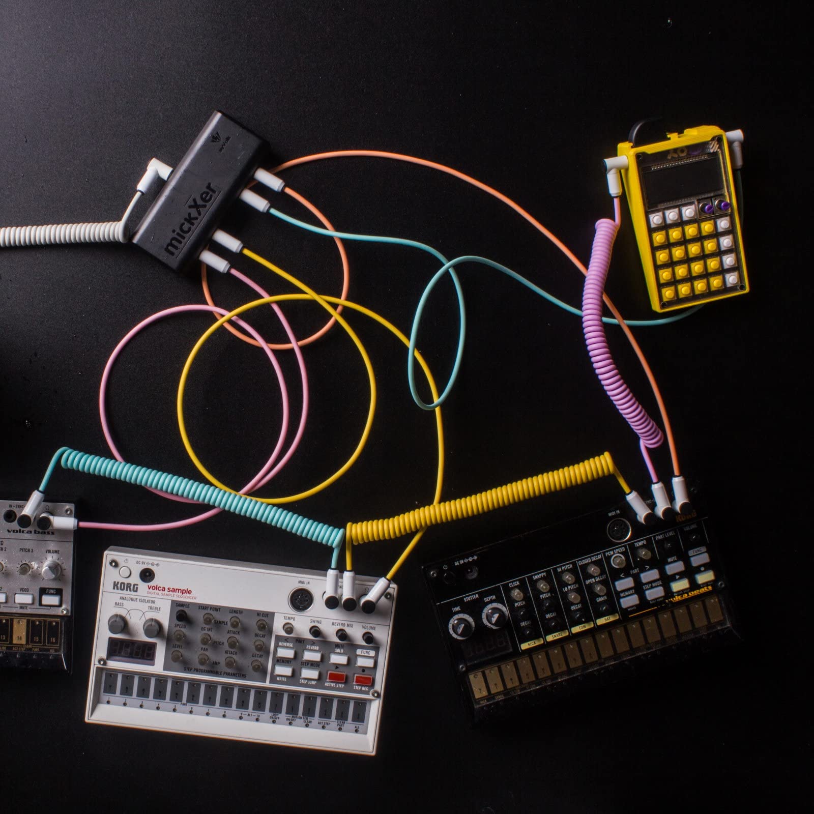 MyVolts Candycord Korg Volca/Pocket Operator Special audio cable, angled mini jack to angled mini jack, curly 20cm to 30cm, Pineapple Yellow colour