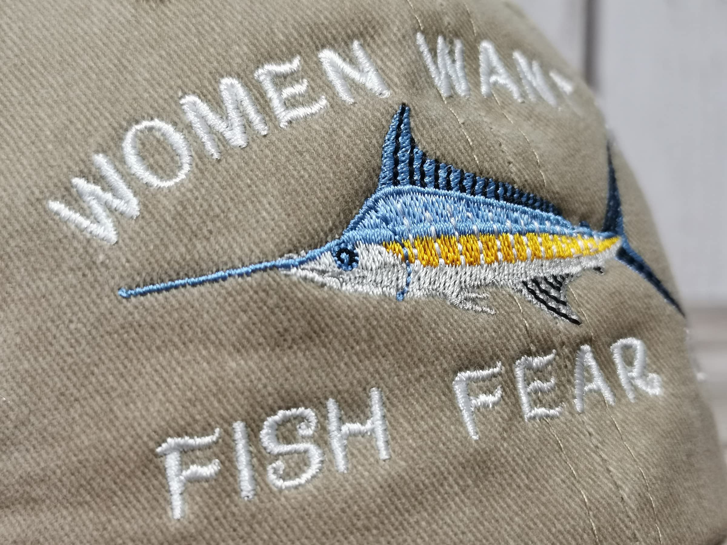 Enodtter Women Want Me Fish Fear Me Hat Embroidered, Khaki Embroidery Baseball Caps for Men, Adjustable Snapback Trucker Hat Outdoor Dad Hats