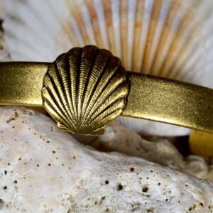 Elaine Coyne Collectible Artwear Antiqued Gold Solid Brass Scallop Shell Cuff Bracelet