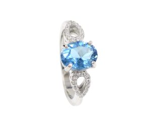 925 sterling silver natural 9x7 mm oval cut swiss blue topaz december birthstone solitaire unisex proposal engagement ring wedding jewelry gift for her (rhodium plated silver, 7.5)