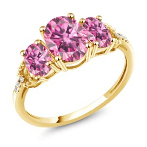 gem stone king 10k yellow gold pink moissanite and white diamond 3-stone engagement ring for women (2.34 cttw, oval 8x6mm and 6x4mm, gemstone birthstone) (size 8)