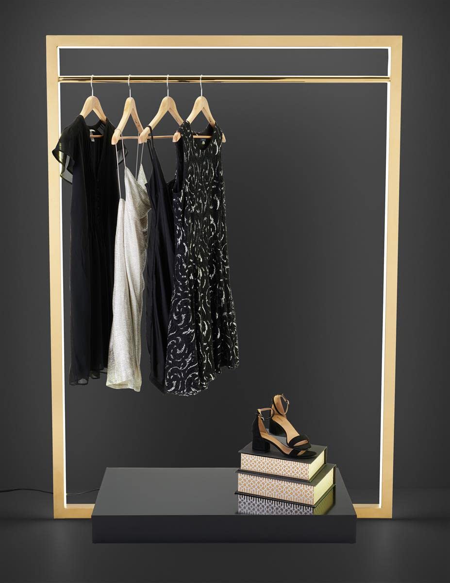 Displays2go Freestanding Garment Display Rack, Recessed LED Lighting, for Retail Boutique - Gold (SMOFCGRLED)