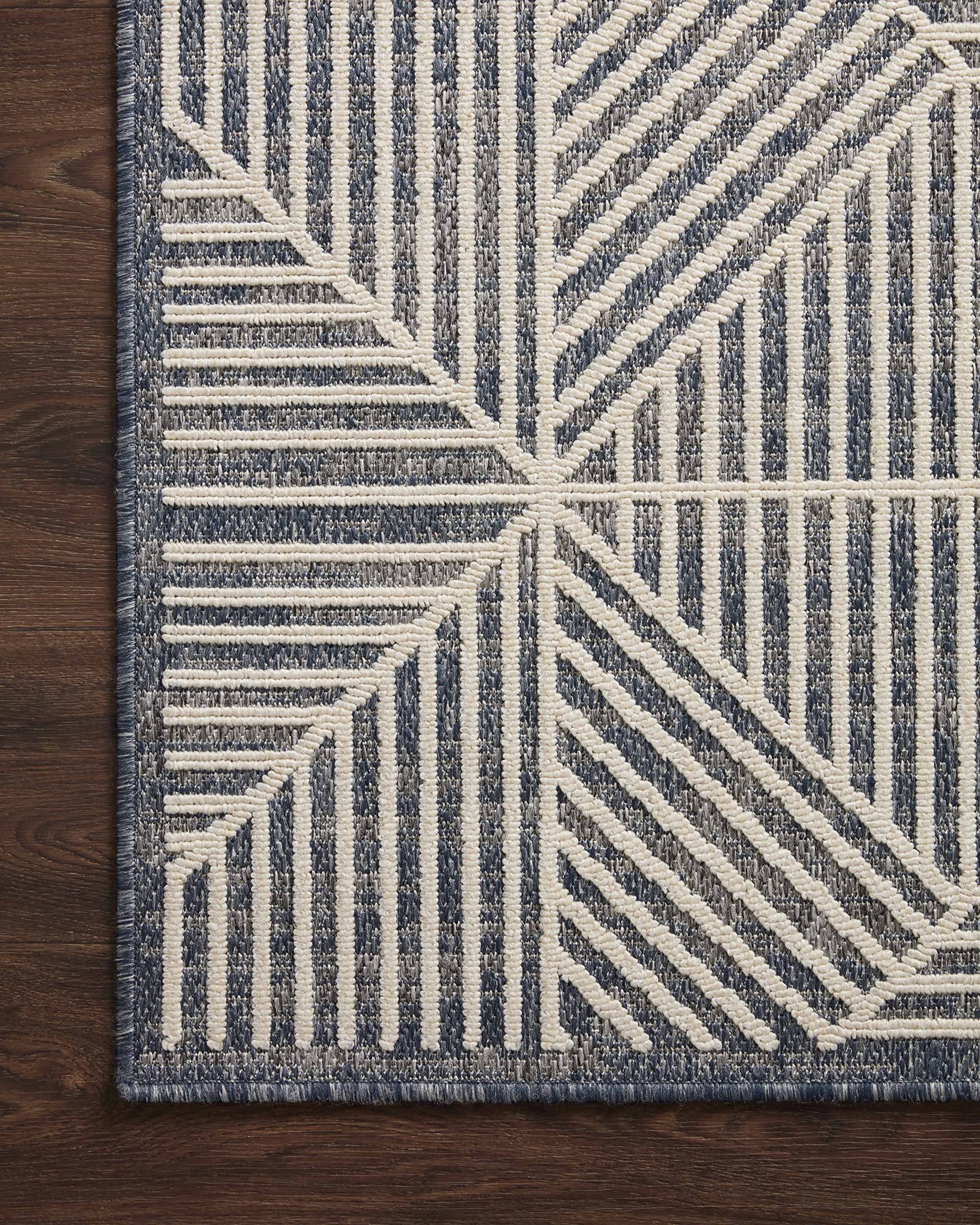 Loloi II Rainier Collection RAI-03 Denim/Ivory 5'-3" x 7'-7" Area Rug